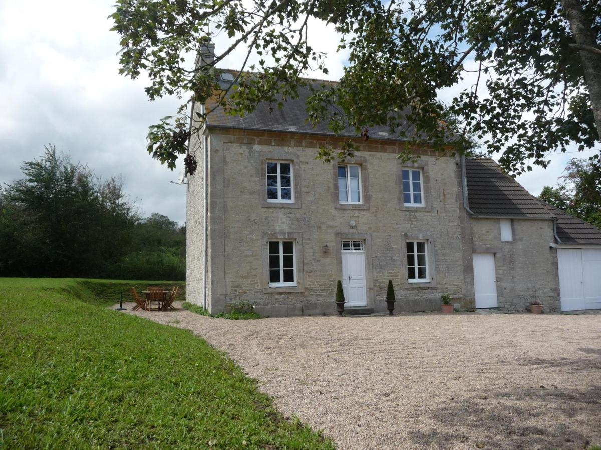 L'Ancien Presbytere De Sebeville Exterior photo